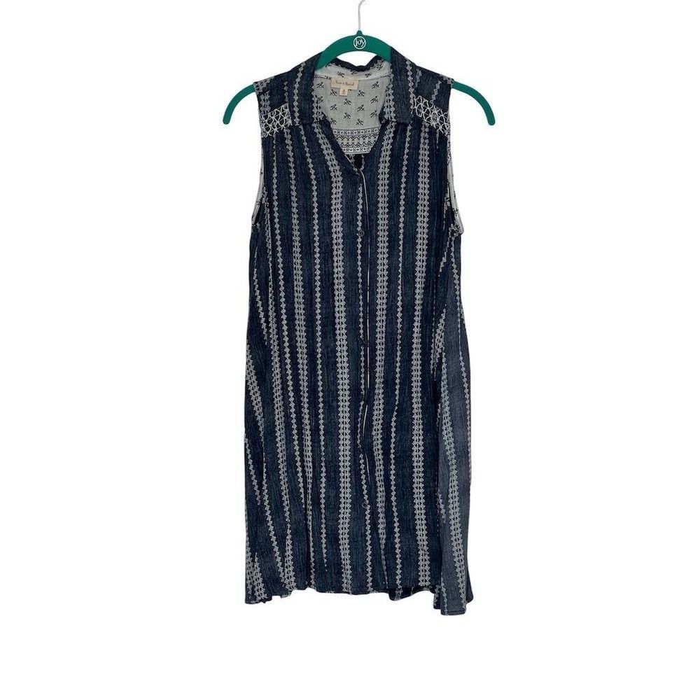 Hem & Thread Women's M Sleeveless Button Down Denim Tunic Blue Striped